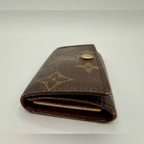 A- Condition Louis Vuitton Monogram 4-ring key holder + FREE COA! - Picture 4 of 6